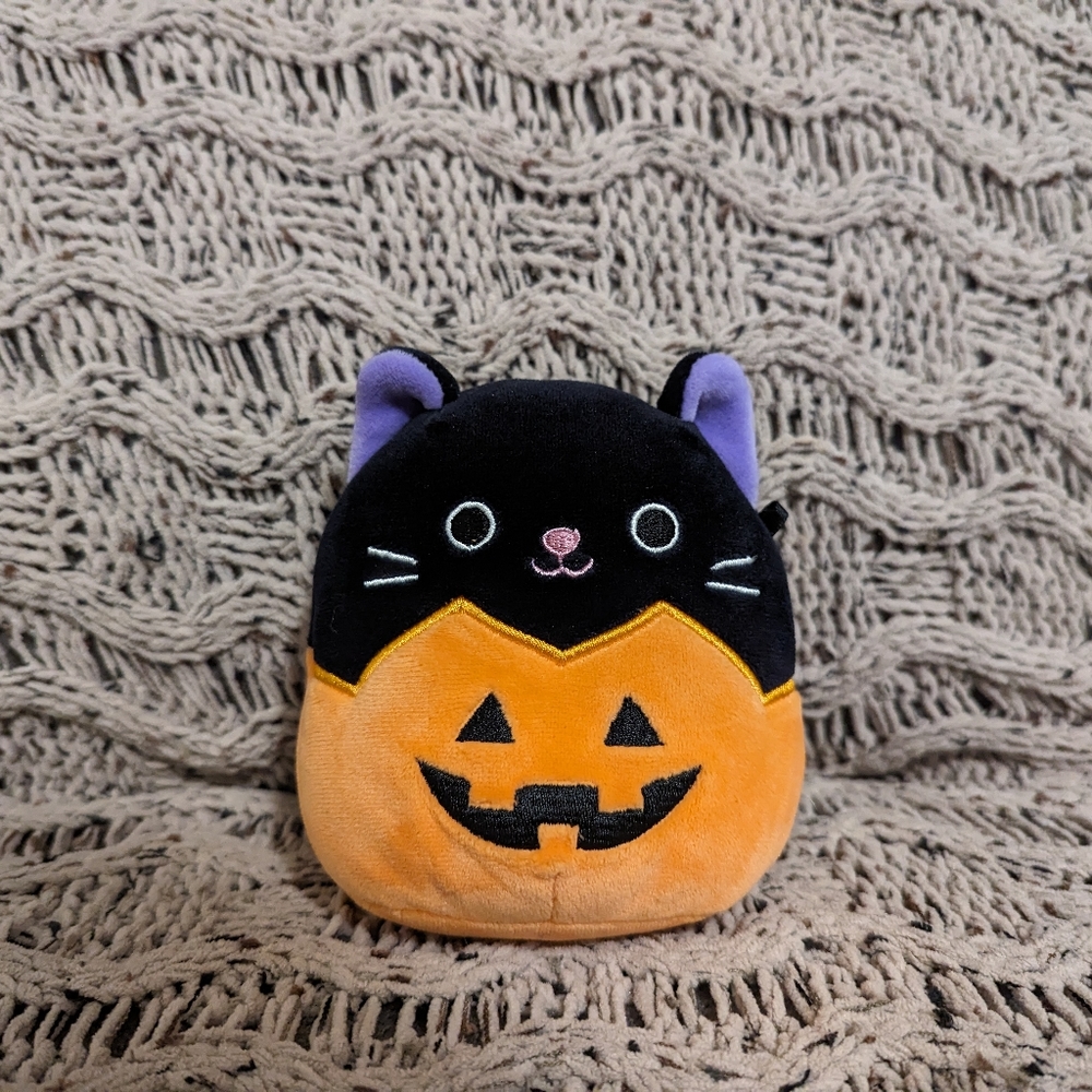 FREE w/ Purchase Cat 4.5"